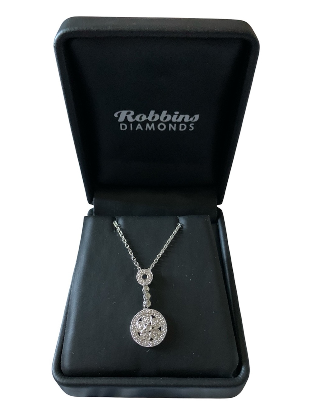 Robbins Diamonds diamond pendant necklace